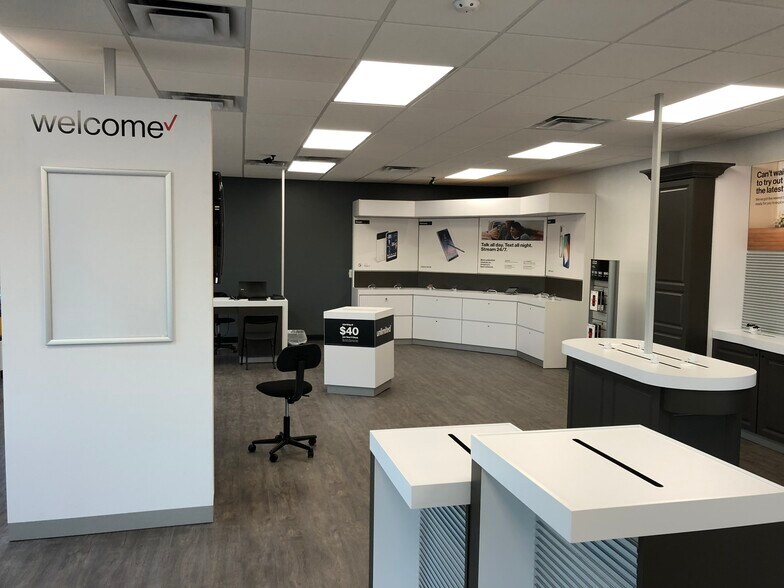 More Photos Of 3107 E 1st St, Vidalia Storefront Retail Office For Lease