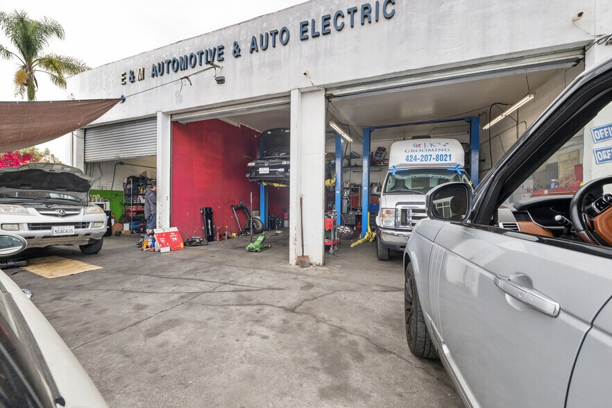 More Photos Of 5363 Venice Blvd, Los Angeles Auto Repair For Sale