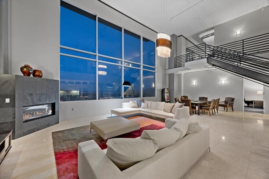 More Photos Of 900 S Las Vegas Blvd, Las Vegas Apartments For Sale