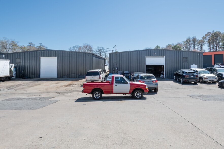 More Photos Of 1346 General Arts Rd, Conyers Distribution For Lease