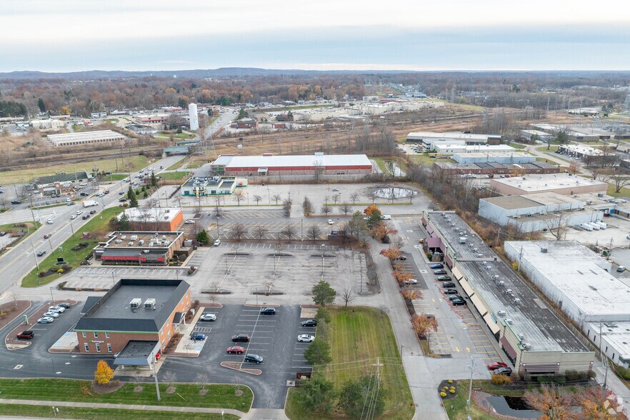 More Photos Of 7314-7352 Industrial Park Blvd, Mentor Medical For Lease