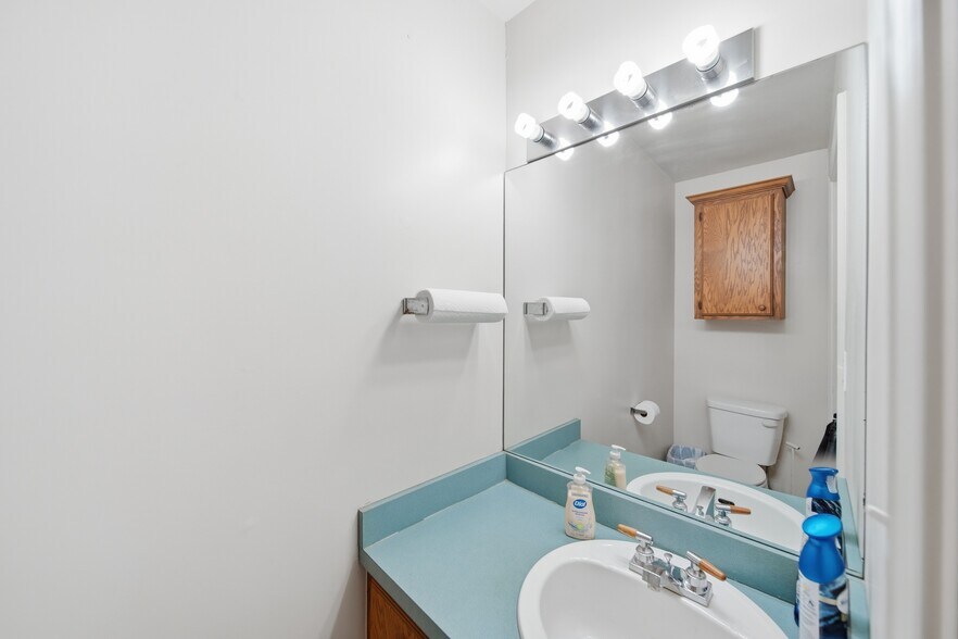 More Photos Of 514 E Will Rogers Blvd, Claremore Office For Sale