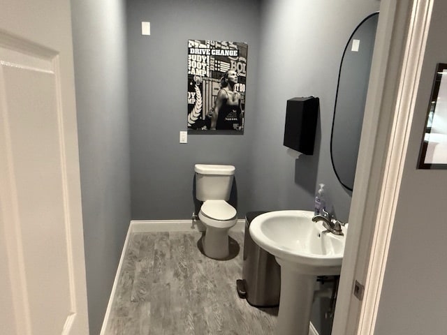 More Photos Of 1344 E Cobb Dr, Marietta Office For Lease