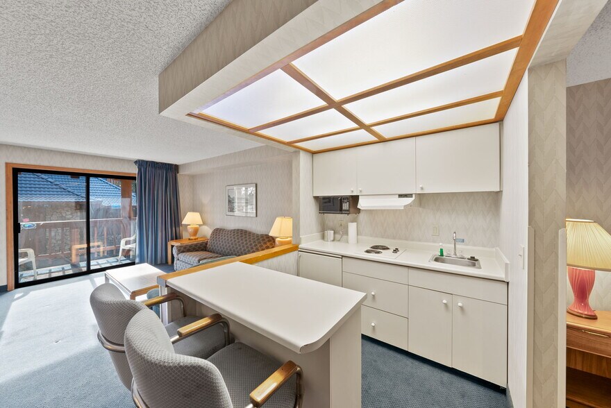 More Photos Of 3105 NE O. B. Riley Rd, Bend Hotel For Sale