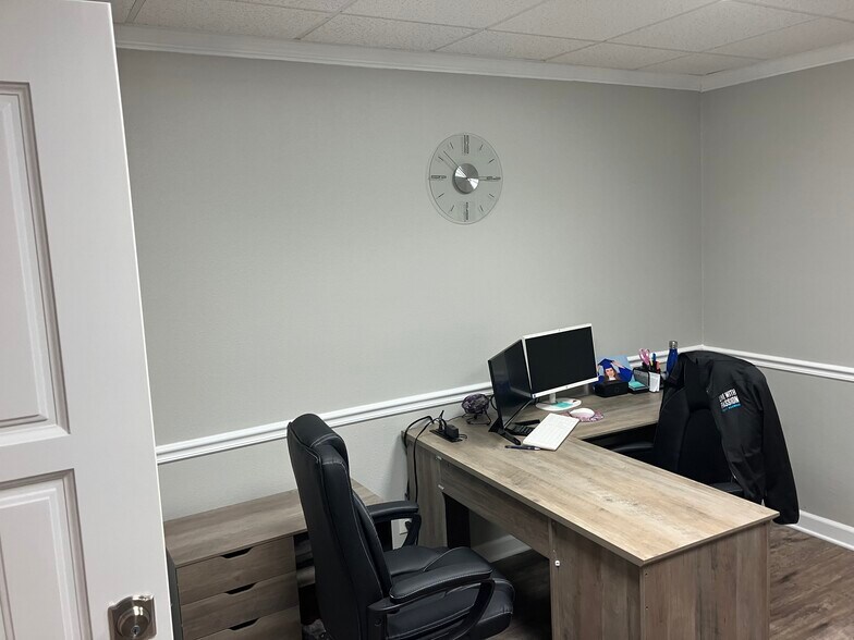 More Photos Of 400 9th Ave S, Safety Harbor Unknown For Lease