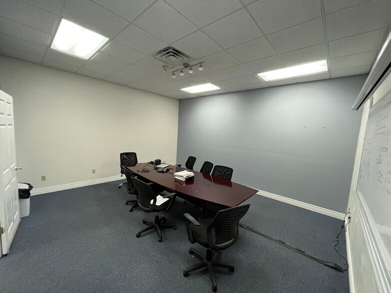 More Photos Of 1908-1910 NW 67th Pl, Gainesville Unknown For Lease