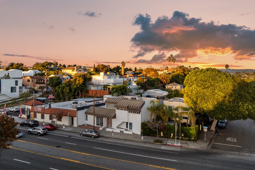 More Photos Of 2951-2953 Lincoln Blvd, Santa Monica Loft Creative Space For Sale