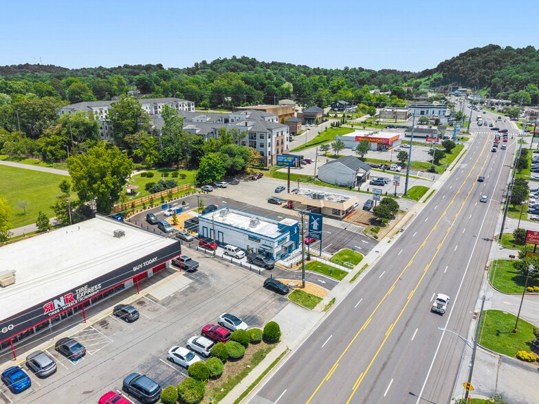 More Photos Of 4200 Chapman Hwy, Knoxville Freestanding For Sale