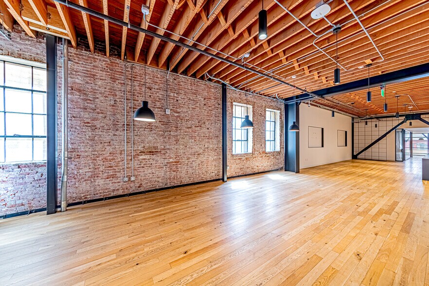 More Photos Of 510-514 S Broadway, Los Angeles Office For Lease