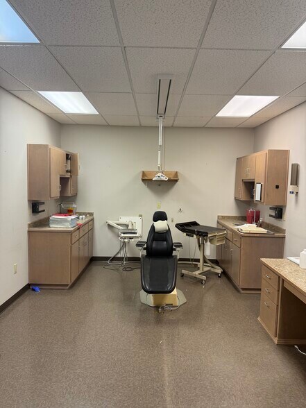 More Photos Of 520 N Pine St, Harrison Medical For Lease