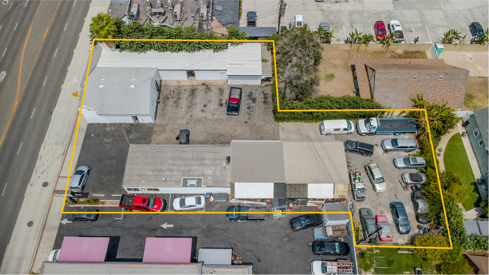 More Photos Of 185 S Main St, Orange Freestanding For Sale