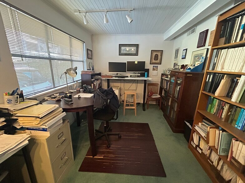 More Photos Of 1410 Jackson St, Oakland Office For Sale