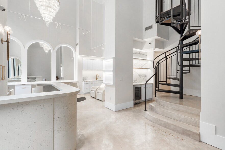 More Photos Of 801 S Olive Ave, West Palm Beach Apartments For Sale