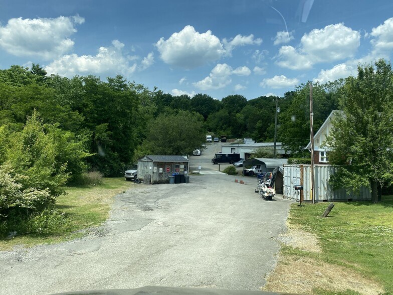 More Photos Of 3526 Dickerson Pike, Nashville Flex For Sale