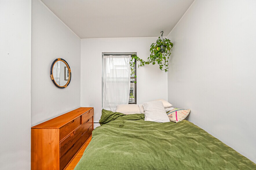 More Photos Of 478 Classon Ave, Brooklyn Apartments For Sale