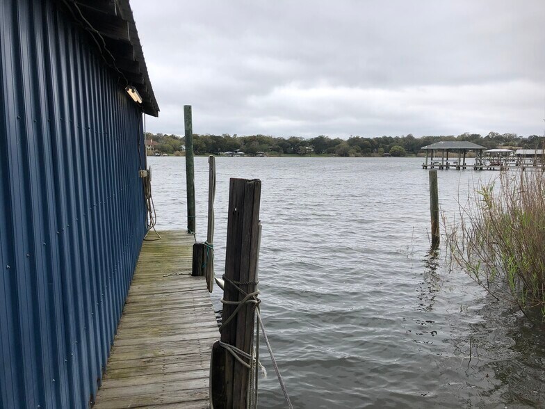 More Photos Of 601 Bayou Blvd, Pensacola Marina For Sale