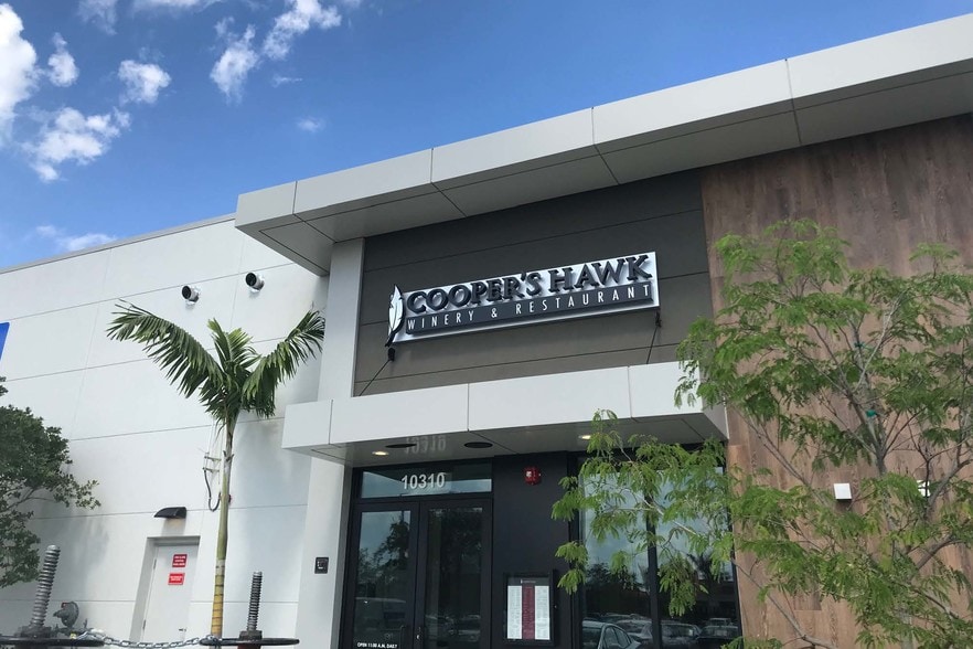 More Photos Of 10200 Pines Blvd, Pembroke Pines Unknown For Lease