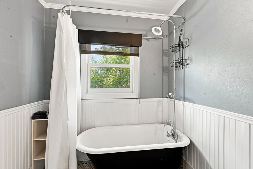 More Photos Of 1417 8th Ave, Fort Worth Hospitality For Sale