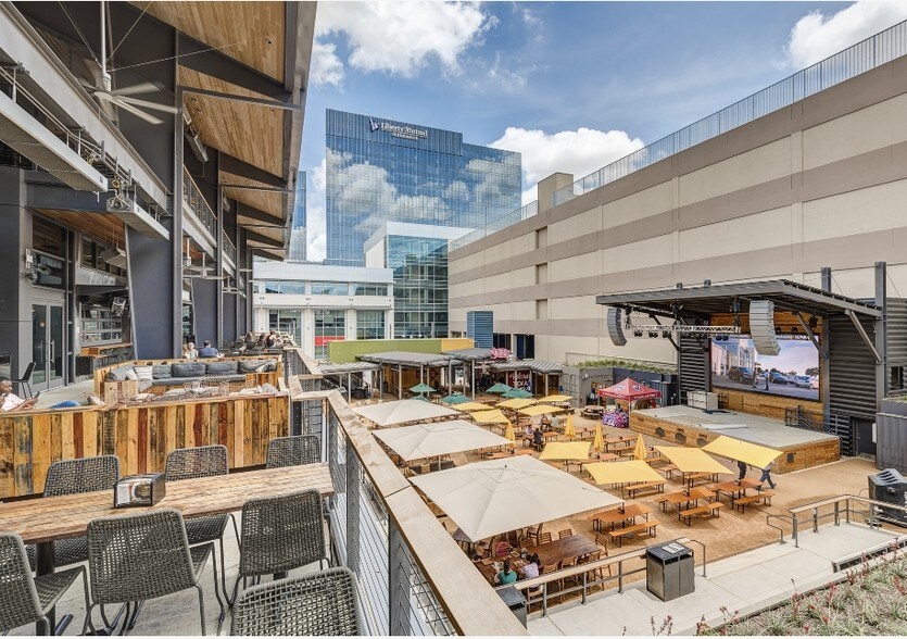 More Photos Of 7700 Windrose Ave, Plano Office For Lease