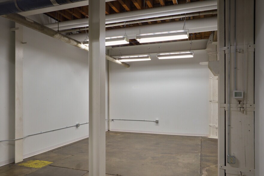 More Photos Of 755 Prior Ave N, Saint Paul Research And Development For Lease