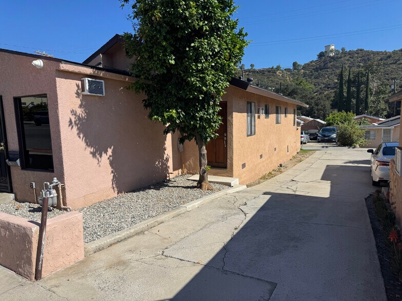 More Photos Of , Tujunga General Retail For Sale