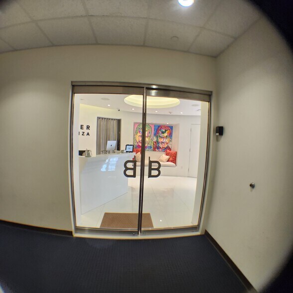 More Photos Of 380 Greenwich Ave, Greenwich Office For Lease
