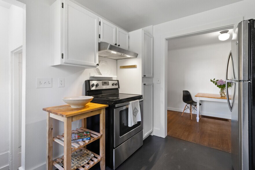 More Photos Of 510 E 16th St, Vancouver Manufactured Housing Mobile Home Park For Sale