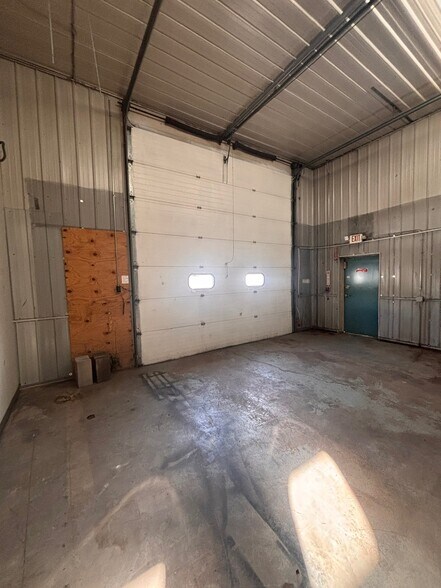 More Photos Of 6263 Taft Rd, Syracuse Warehouse For Lease