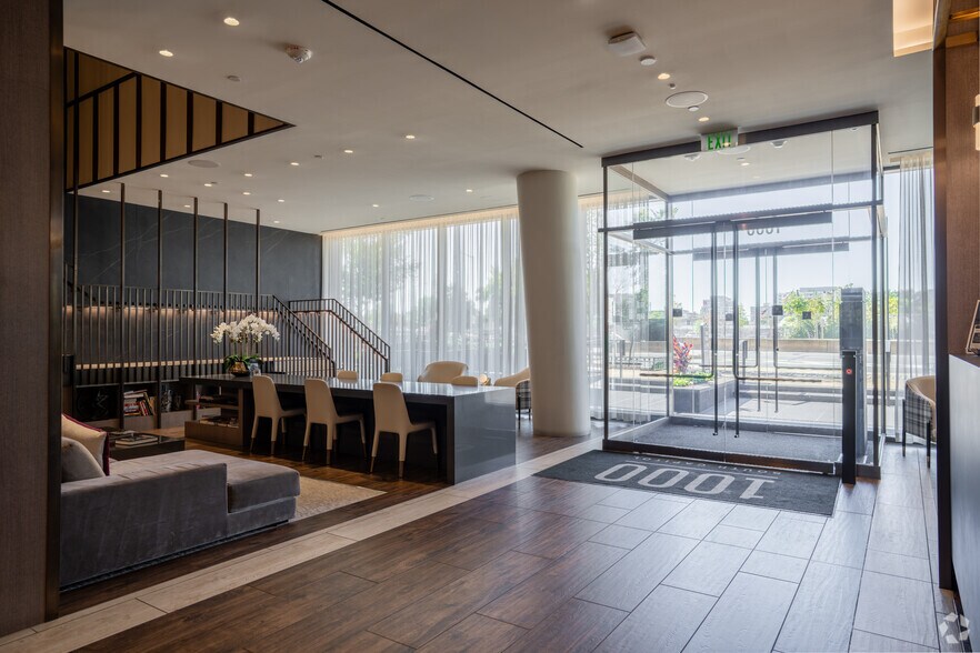 More Photos Of 1000 S Capitol St SE, Washington Apartments For Lease