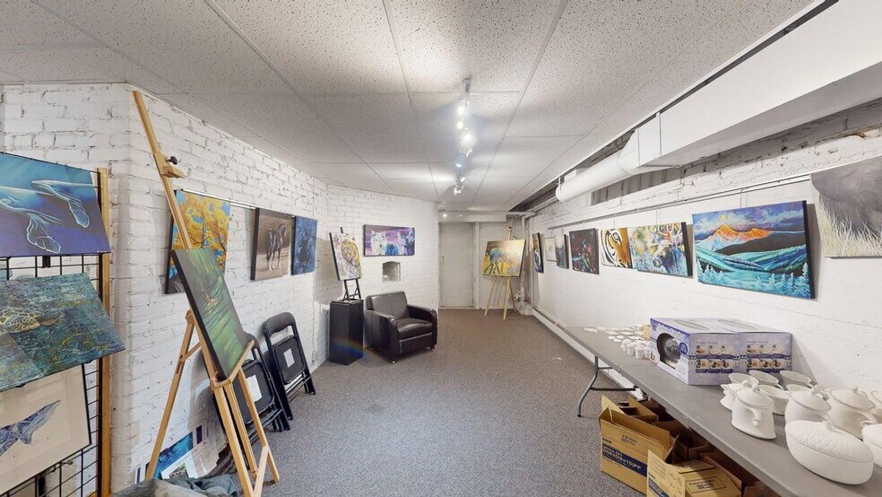More Photos Of 800 Baker St, Cranbrook Storefront Retail Office For Sale