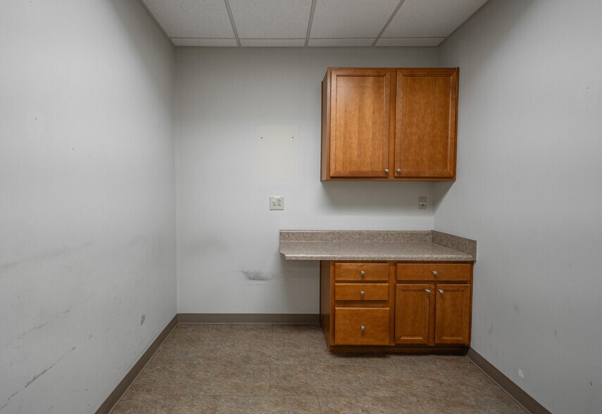 More Photos Of 4210 N Roxboro Rd, Durham Medical For Sale