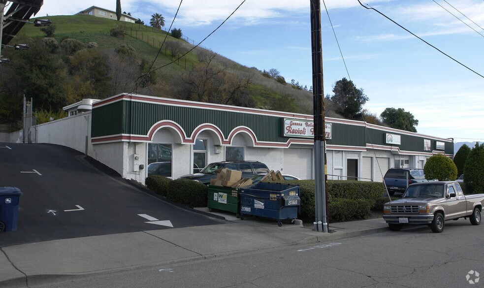 More Photos Of 2710 Camino Diablo, Walnut Creek Warehouse For Lease