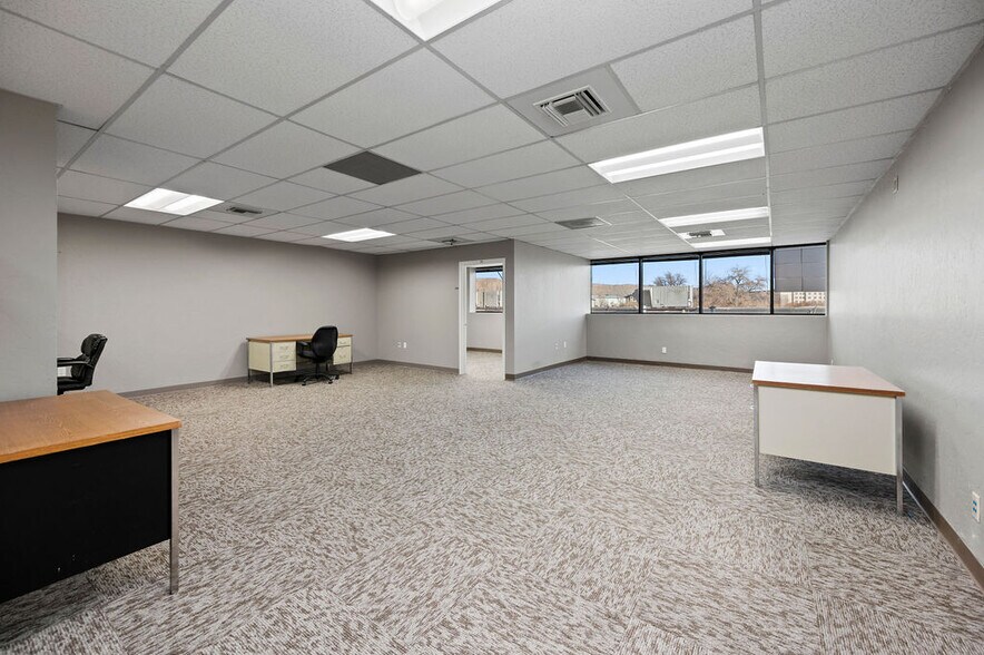 More Photos Of 2768 Compass Dr, Grand Junction Office For Lease