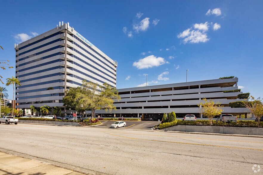 More Photos Of 2203 N Lois Ave, Tampa Office Residential For Lease