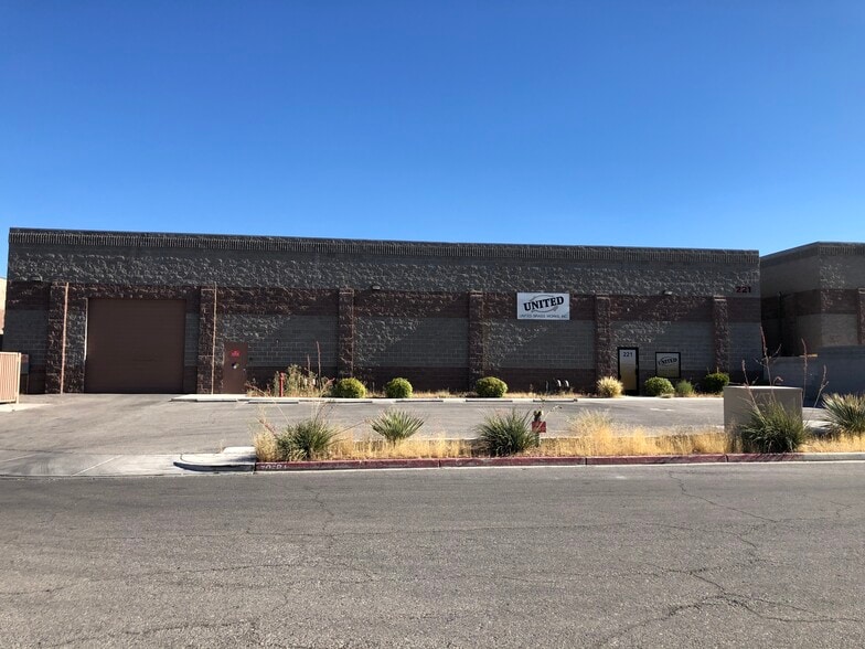 More Photos Of 221 Commerce Park Ct, North Las Vegas Distribution For Sale