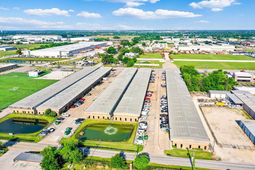 More Photos Of 6830 N Eldridge Pky, Houston Unknown For Lease