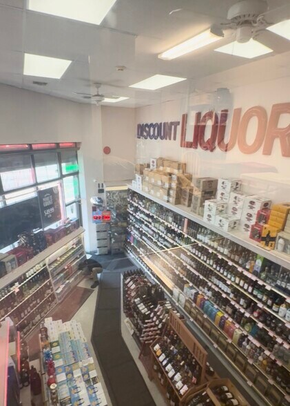 More Photos Of 733 Middle Country Rd, Selden General Retail For Sale