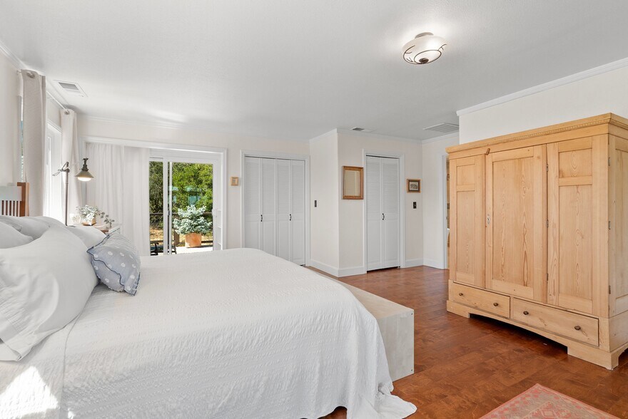 More Photos Of 7919 Empire Grade, Santa Cruz Multifamily For Sale