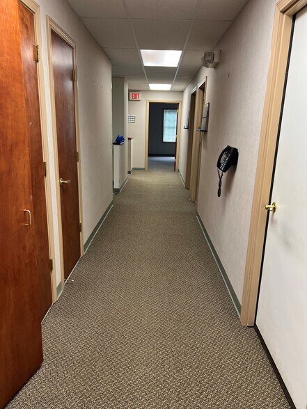 More Photos Of 123 Broadway St, Colchester Medical For Lease