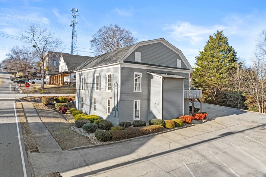 More Photos Of 90 E Moreno St, Buford Office Residential For Sale