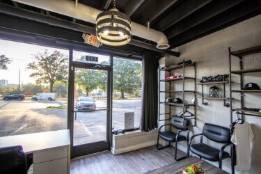 More Photos Of 1310 Harden St, Columbia Office For Sale