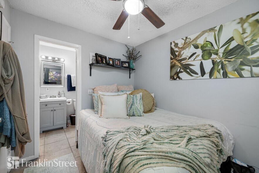 More Photos Of 5113 N Nebraska Ave, Tampa Apartments For Sale