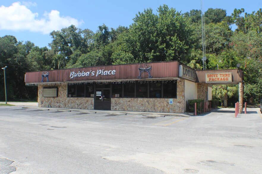 Primary Photo Of 17650 NW US Highway 19, Fanning Springs Bar For Sale
