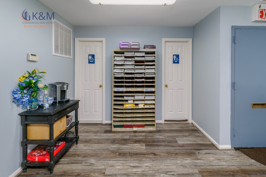 More Photos Of 10520 Warwick Ave, Fairfax Medical For Sale