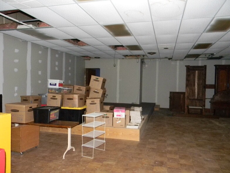 More Photos Of 8575 N County Road 25A, Piqua Flex For Lease