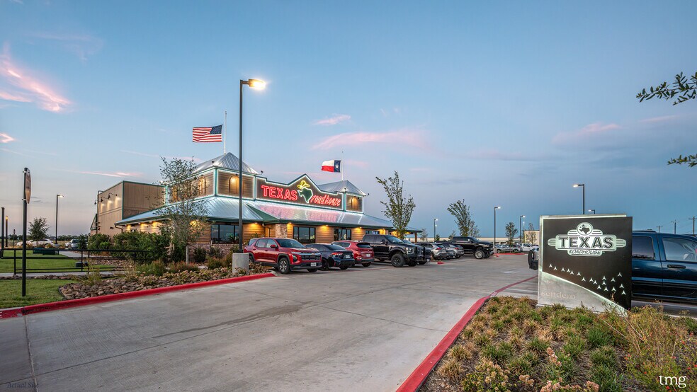 More Photos Of 829 W State Highway 71, Bastrop Restaurant For Sale