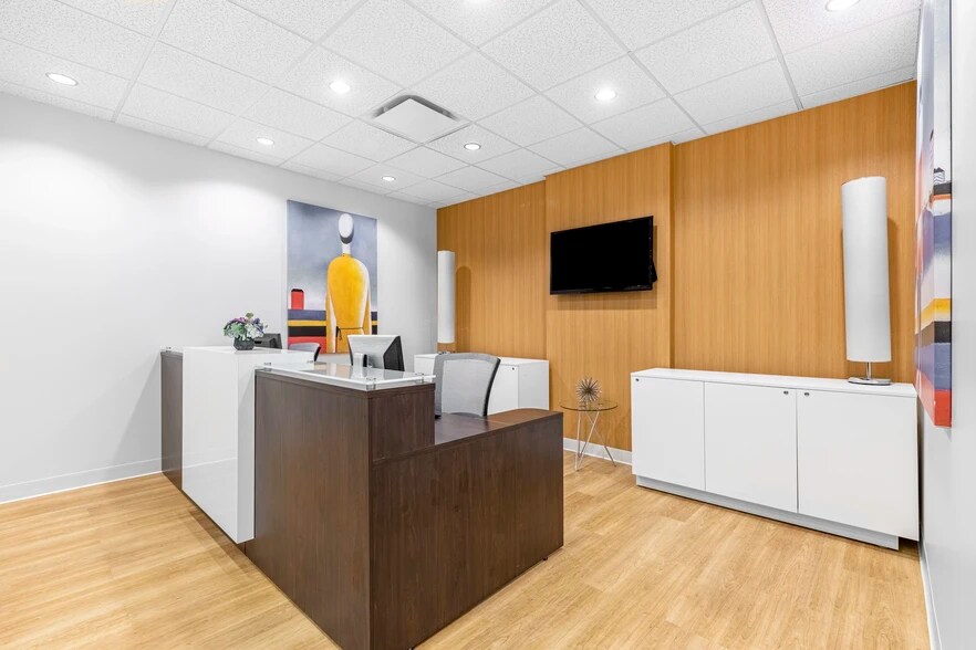 More Photos Of 260 Peachtree St NW, Atlanta Coworking Space