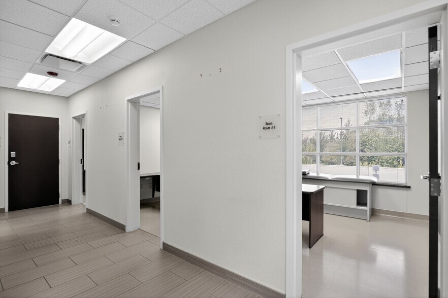 More Photos Of 175 Hawley St, Marquette Medical For Sale