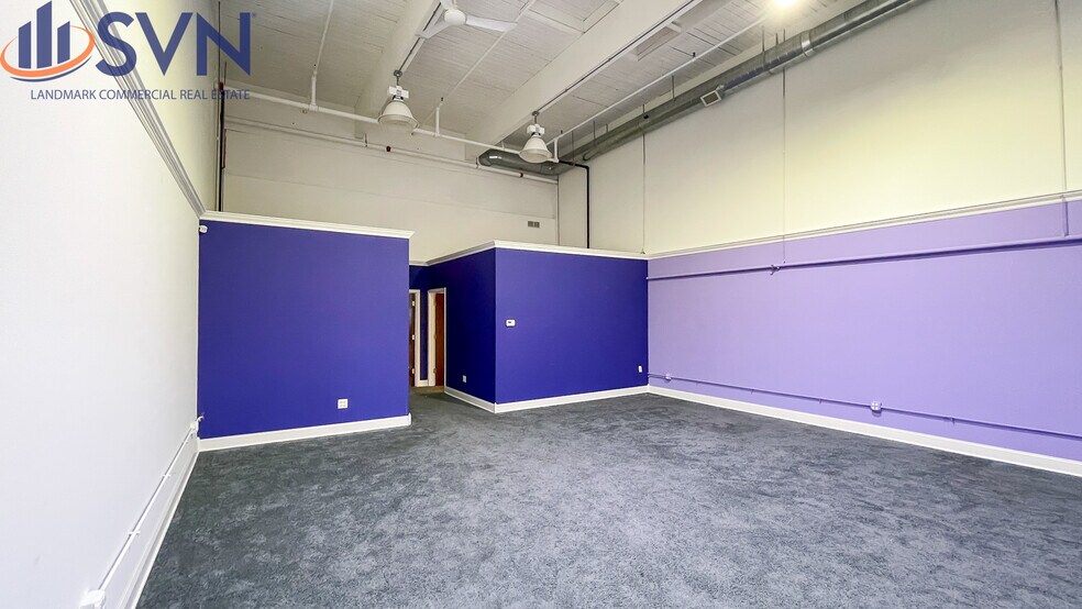 More Photos Of 2000 W Main St, St Charles General Retail For Lease