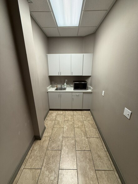 More Photos Of 6628 Sky Pointe Dr, Las Vegas Office For Lease